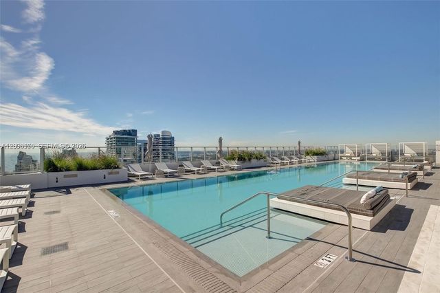 1010 Brickell Ave 4211, Miami, FL 33131