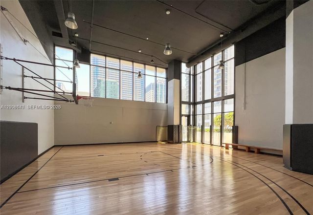 1010 Brickell Ave 4211, Miami, FL 33131