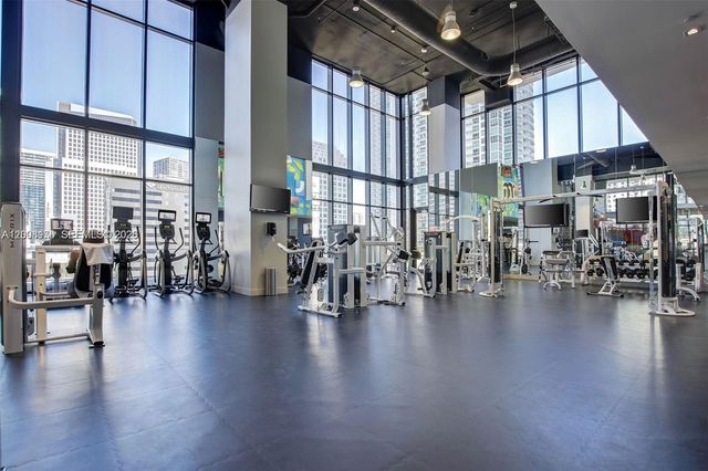 1010 Brickell Ave 4211, Miami, FL 33131