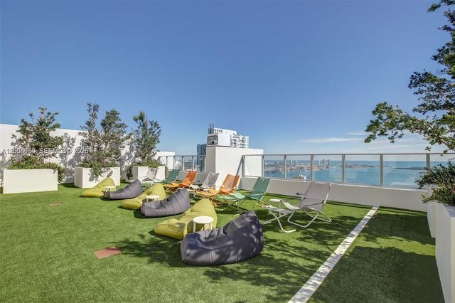 1010 Brickell Ave 4211, Miami, FL 33131