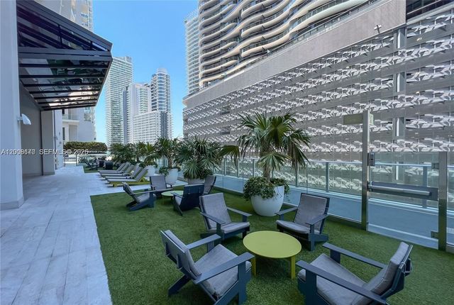1010 Brickell Ave 4211, Miami, FL 33131