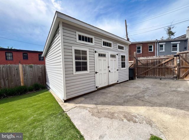 1412 MORRIS RD SE, Washington, DC 20020