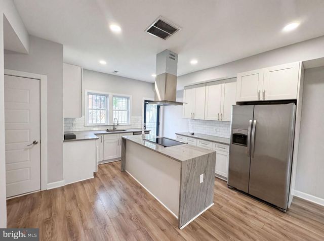 1412 MORRIS RD SE, Washington, DC 20020