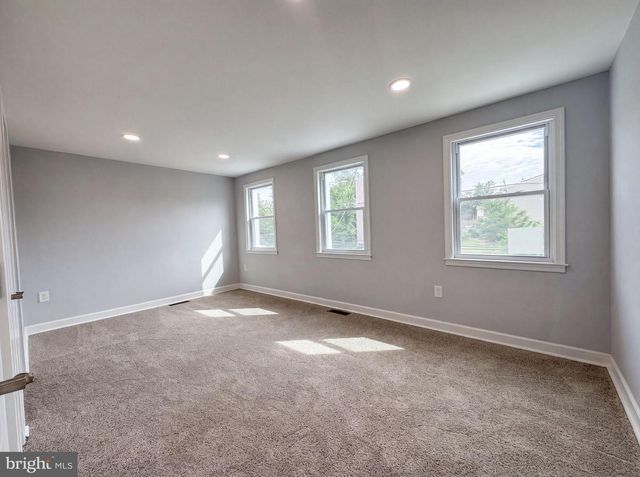 1412 MORRIS RD SE, Washington, DC 20020