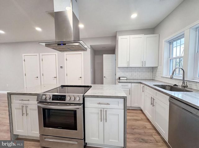 1412 MORRIS RD SE, Washington, DC 20020