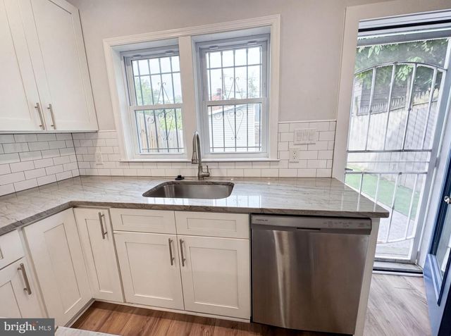 1412 MORRIS RD SE, Washington, DC 20020