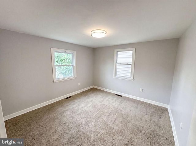 1412 MORRIS RD SE, Washington, DC 20020