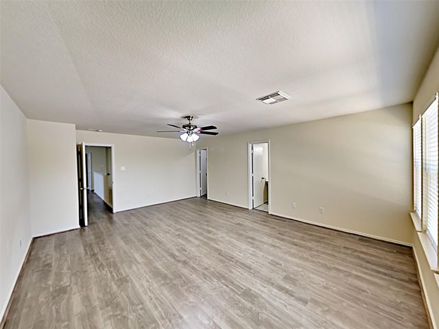 12402 Grossmount Drive, Houston, TX 77066