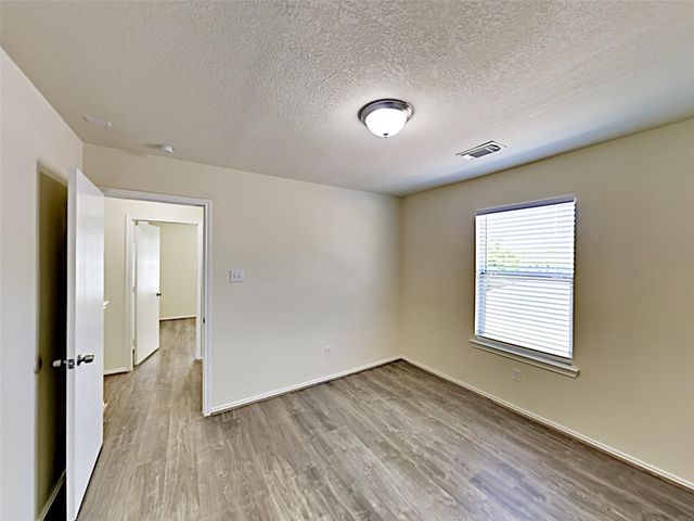 12402 Grossmount Drive, Houston, TX 77066