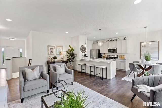 801 WILLIAMS Way, Carbon Cliff, IL 61239