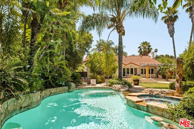 19443 Hatteras Street, Los Angeles, CA 91356