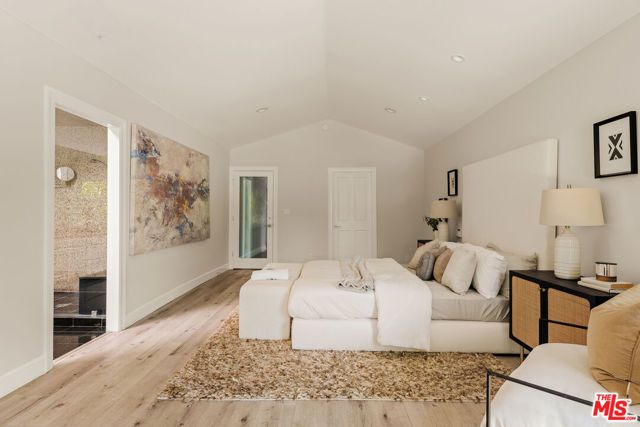 19443 Hatteras Street, Los Angeles, CA 91356