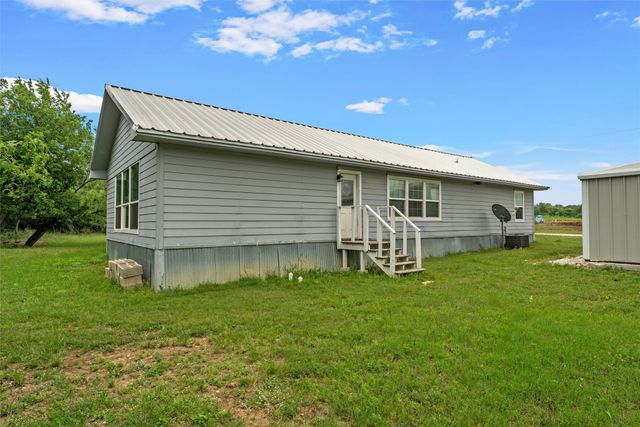 125 Private Road 245, Hillsboro, TX 76645