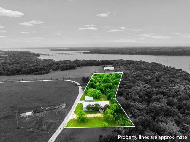 125 Private Road 245, Hillsboro, TX 76645
