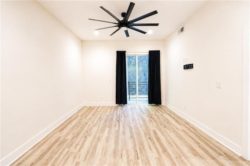 Image 17 of property listing at 1155 Custer Avenue SE 108, Atlanta, GA 30316