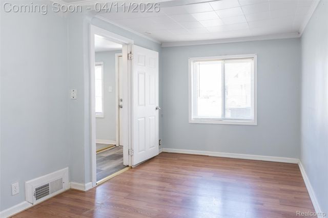 1401 University Avenue, Lincoln Park, MI 48146