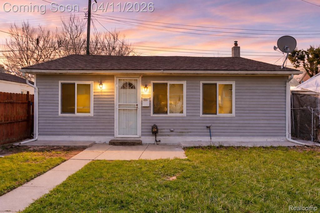 1401 University Avenue, Lincoln Park, MI 48146