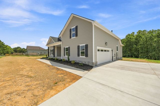 2973 Lights Chapel Rd, Greenbrier, TN 37073