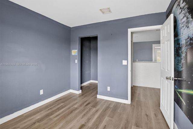 10755 SW 17th Place, Davie, FL 33324