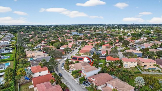 10755 SW 17th Place, Davie, FL 33324