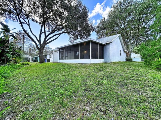 7517 SAVANNAH LANE, Tampa, FL 33637