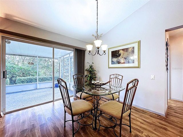 7517 SAVANNAH LANE, Tampa, FL 33637