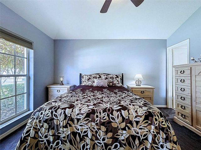 7517 SAVANNAH LANE, Tampa, FL 33637