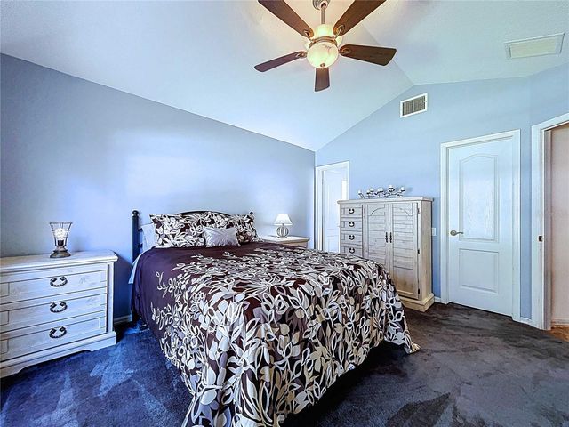 7517 SAVANNAH LANE, Tampa, FL 33637