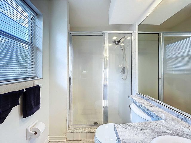 7517 SAVANNAH LANE, Tampa, FL 33637