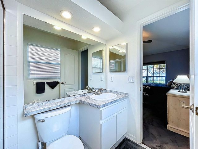 7517 SAVANNAH LANE, Tampa, FL 33637