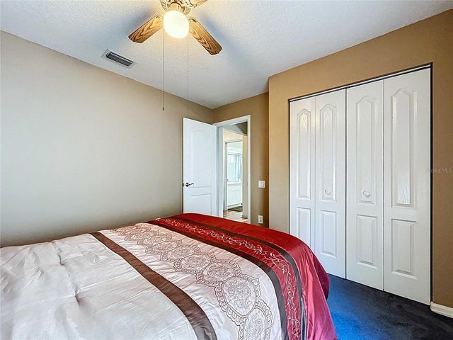 7517 SAVANNAH LANE, Tampa, FL 33637