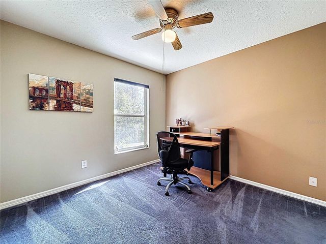 7517 SAVANNAH LANE, Tampa, FL 33637