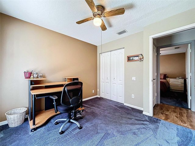 7517 SAVANNAH LANE, Tampa, FL 33637