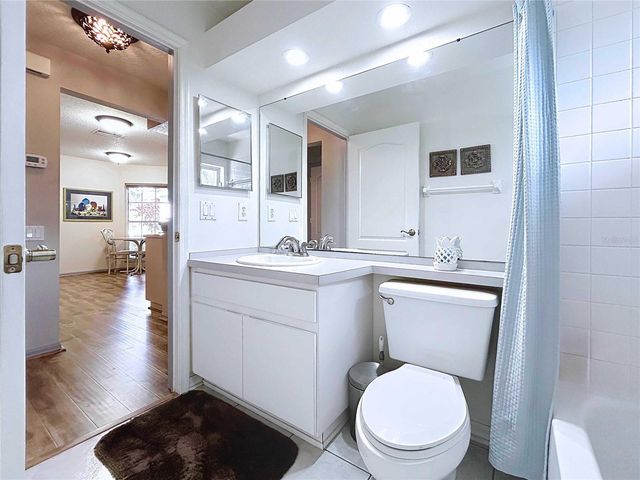 7517 SAVANNAH LANE, Tampa, FL 33637