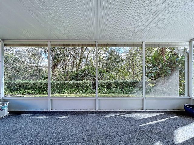 7517 SAVANNAH LANE, Tampa, FL 33637