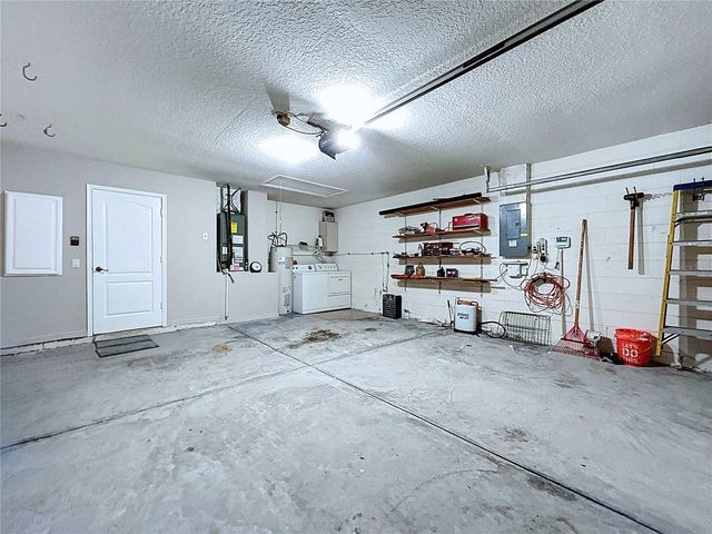 7517 SAVANNAH LANE, Tampa, FL 33637