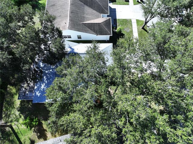 7517 SAVANNAH LANE, Tampa, FL 33637