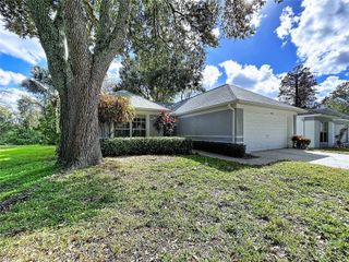 7517 SAVANNAH LANE, Tampa, FL 33637