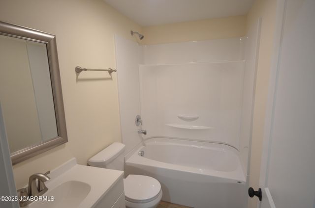 2849 S TEN MILE DRIVE, Jefferson City, MO 65109