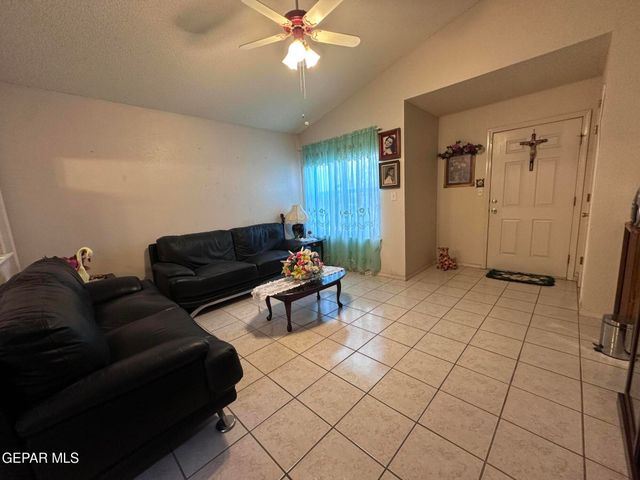 3695 PRAIRIE ROSE Street, El Paso, TX 79936