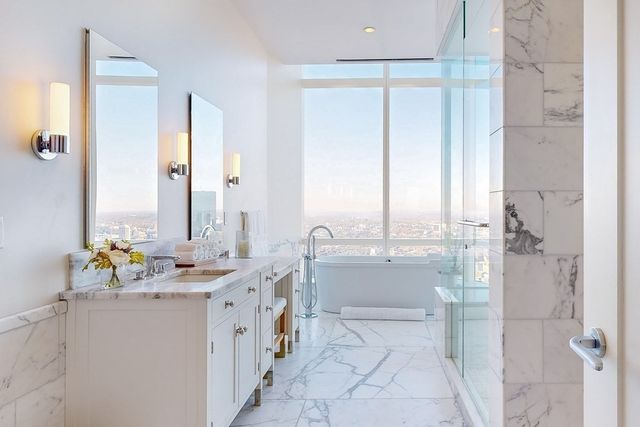 1 Franklin St PH4E, Boston, MA 02110