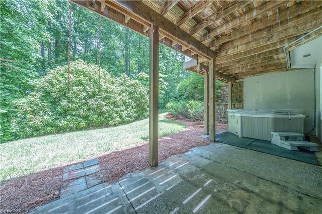 1150 Fallbrook Lane, Lewisville, NC 27023