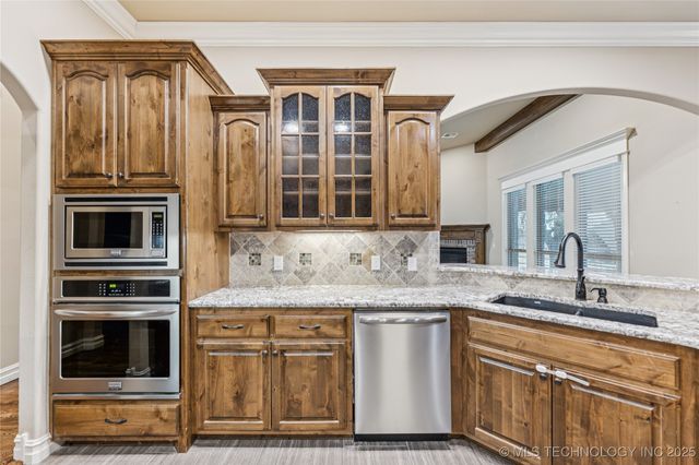 6724 E 87th Street North, Owasso, OK 74055