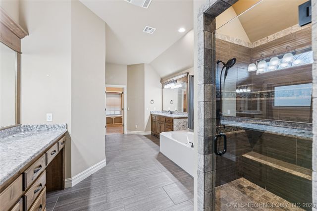 6724 E 87th Street North, Owasso, OK 74055