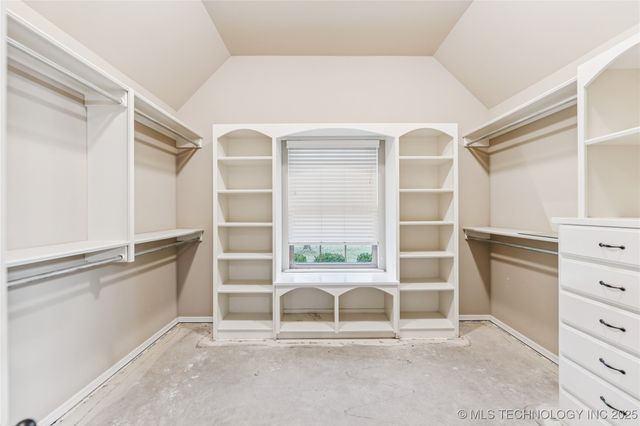 6724 E 87th Street North, Owasso, OK 74055