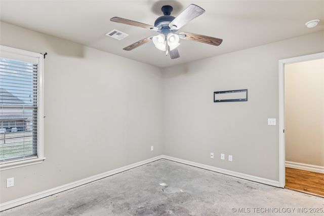 6724 E 87th Street North, Owasso, OK 74055