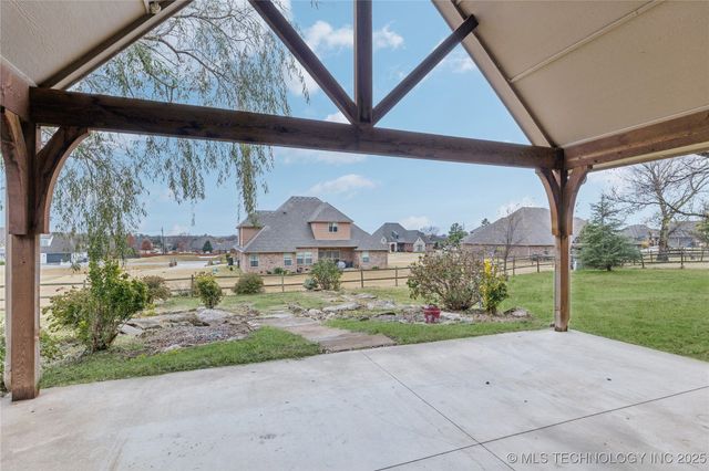 6724 E 87th Street North, Owasso, OK 74055