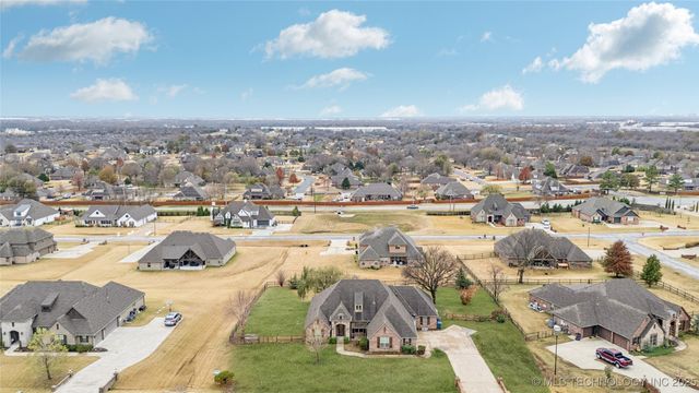 6724 E 87th Street North, Owasso, OK 74055