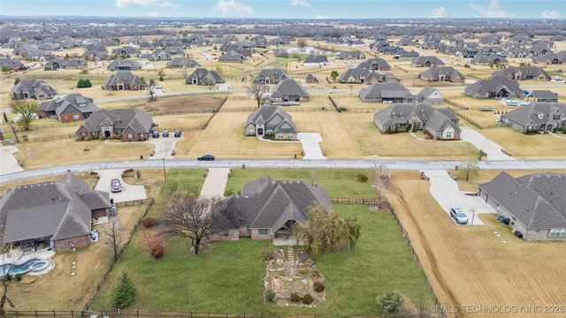 6724 E 87th Street North, Owasso, OK 74055