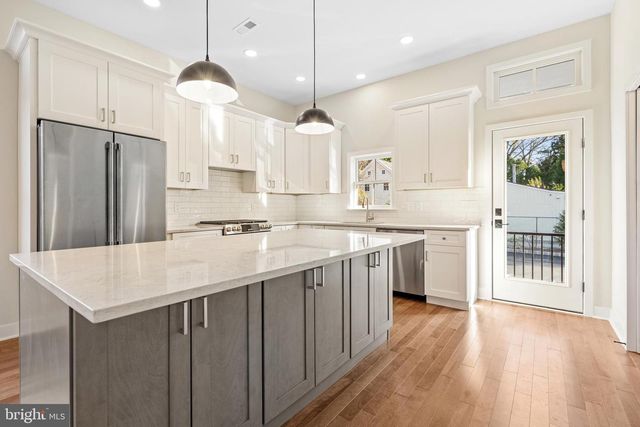 113 THORNTON LN, Newtown, PA 18940